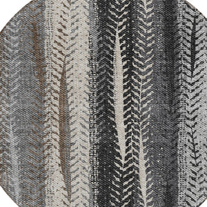 Homeroots 3' Stylish Botanical Leaves Indoor Outdoor Area Rug - Durable, Washable, And Versatile For Any Space 8' Round Polyester 581932
