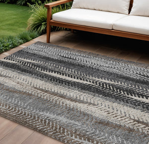 Homeroots 3' Stylish Botanical Leaves Indoor Outdoor Area Rug - Durable, Washable, And Versatile For Any Space 10' X 14' Polyester 581935