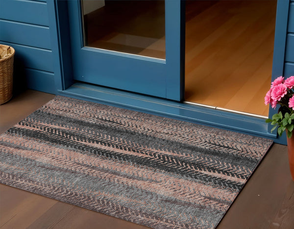 Homeroots 3' Stylish Botanical Leaves Indoor Outdoor Area Rug - Durable, Washable, And Versatile For Any Space 3' X 5' Polyester 581948