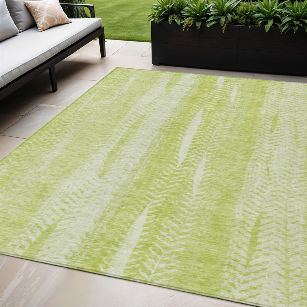 HomeRoots 5' Artichoke Green and Ivory Botanical Leaves Washable Area Rug for Indoor and Outdoor Use 5' X 8' 581955