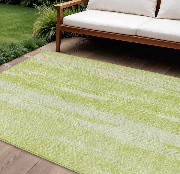 Homeroots 3' Indoor Outdoor Area Rug In Artichoke Green With Elegant Botanical Leaves - Washable & Durable Design 9' X 12' Polyester 581958