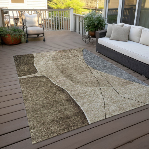 Homeroots 3' Brown Taupe And Beige Abstract Washable Indoor Outdoor Area Rug For Stylish Home Décor 8' X 10' Polyester 582005
