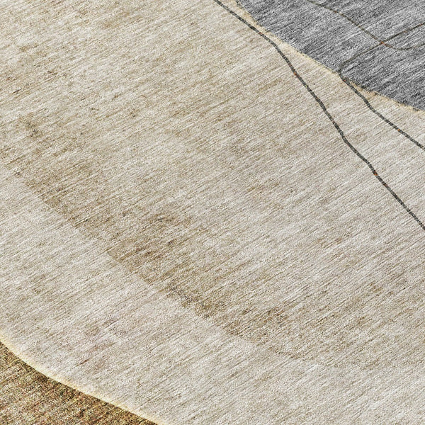 Homeroots 3' Brown Taupe And Beige Abstract Washable Indoor Outdoor Area Rug For Stylish Home Décor 8' Round Polyester 582040