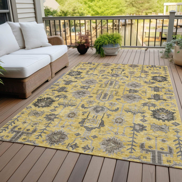 Homeroots 3' Stylish Artichoke Green Oriental Washable Area Rug For Indoor & Outdoor Use, Durable Design 10' X 14' Polyester 582085