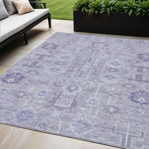 Homeroots 3' Stylish Artichoke Green Oriental Washable Area Rug For Indoor & Outdoor Use, Durable Design 5' X 8' Polyester 582093