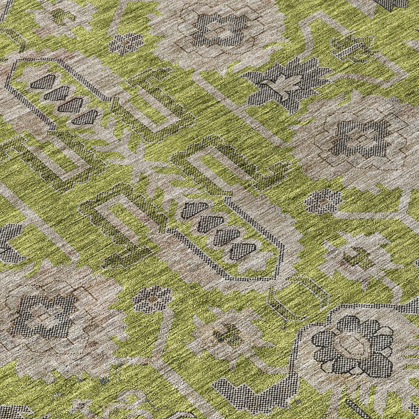 Homeroots 3' Stylish Artichoke Green Oriental Washable Area Rug For Indoor & Outdoor Use, Durable Design 8' Round Polyester 582106