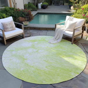 Homeroots 3' Artichoke Green Abstract Area Rug - Washable Indoor/Outdoor, Stain-resistant, Stylish Design 8' Round Polyester 582190