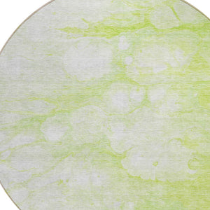Homeroots 3' Artichoke Green Abstract Area Rug - Washable Indoor/Outdoor, Stain-resistant, Stylish Design 8' Round Polyester 582190