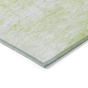 Homeroots 3' Artichoke Green Abstract Area Rug - Washable Indoor/Outdoor, Stain-resistant, Stylish Design 9' X 12' Polyester 582192