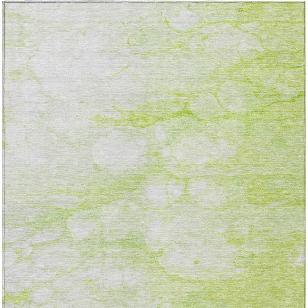 Homeroots 3' Artichoke Green Abstract Area Rug - Washable Indoor/Outdoor, Stain-resistant, Stylish Design 10' X 14' Polyester 582193