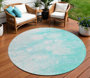 Homeroots 3' Artichoke Green Abstract Area Rug - Washable Indoor/Outdoor, Stain-resistant, Stylish Design 8' Round Polyester 582196