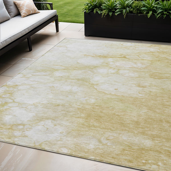 Homeroots 3' Artichoke Green Abstract Area Rug - Washable Indoor/Outdoor, Stain-resistant, Stylish Design 5' X 8' Polyester 582201