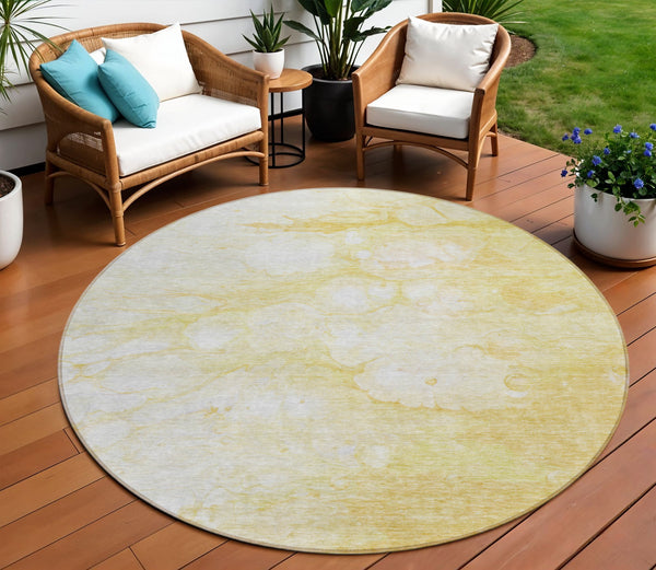 Homeroots 3' Artichoke Green Abstract Area Rug - Washable Indoor/Outdoor, Stain-resistant, Stylish Design 8' Round Polyester 582214
