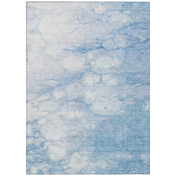 HomeRoots 5' Stylish Modern Abstract Area Rug in Sky Blue, Denim, and Silver – Washable Indoor/Outdoor Design 5' X 8' 582219