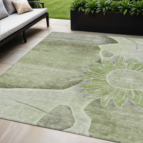 Homeroots 3' Artichoke Green Floral Washable Area Rug For Indoor And Outdoor Spaces - Stylish & Durable 5' X 8' Polyester 582231