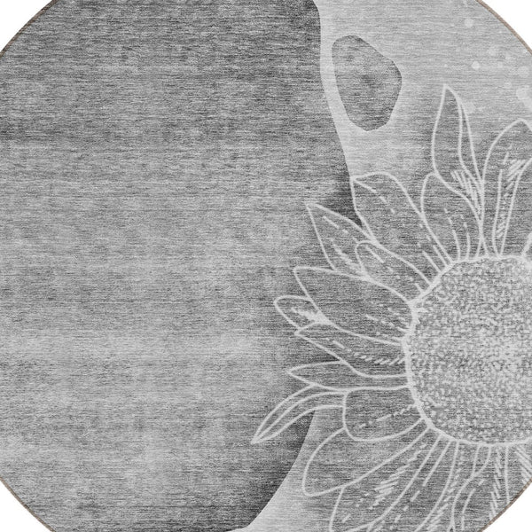 Homeroots 3' Artichoke Green Floral Washable Area Rug For Indoor And Outdoor Spaces - Stylish & Durable 8' Round Polyester 582250