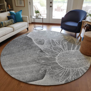 Homeroots 3' Artichoke Green Floral Washable Area Rug For Indoor And Outdoor Spaces - Stylish & Durable 8' Round Polyester 582250