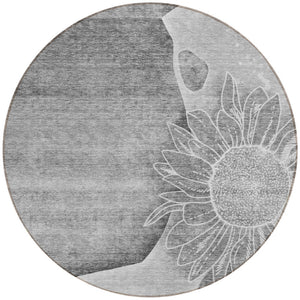 Homeroots 3' Artichoke Green Floral Washable Area Rug For Indoor And Outdoor Spaces - Stylish & Durable 8' Round Polyester 582250