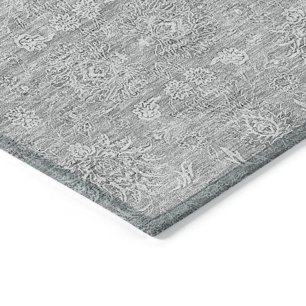 Homeroots 3' Floral Washable Area Rug In Artichoke Green Mint Green & Ivory For Indoor/Outdoor Spaces 9' X 12' Polyester 582348