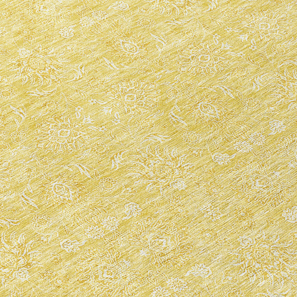 Homeroots 3' Floral Washable Area Rug In Artichoke Green Mint Green & Ivory For Indoor/Outdoor Spaces 8' Round Polyester 582352