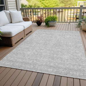Homeroots 3' Floral Washable Area Rug In Artichoke Green Mint Green & Ivory For Indoor/Outdoor Spaces 8' X 10' Polyester 582377
