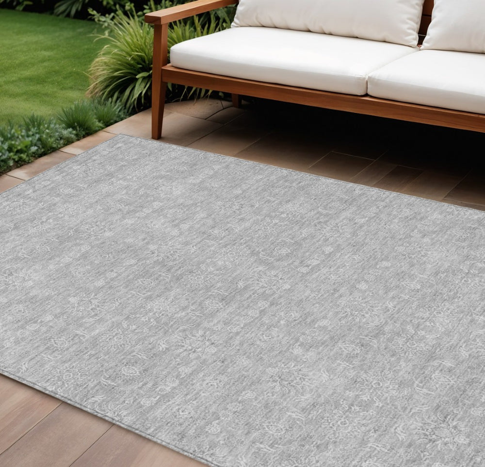 HomeRoots 9' Silver Gray and Ivory Floral Area Rug - Elegant, Washable Design for Indoor and Outdoor Spaces 9' X 12' 582378