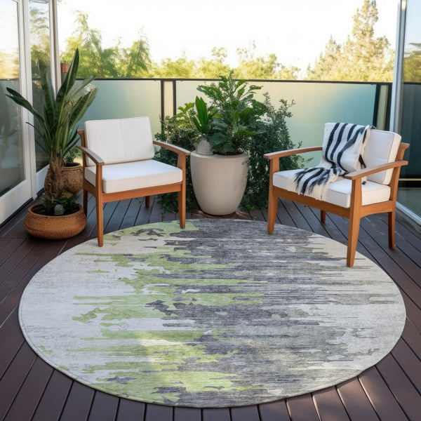 Homeroots 3' Blue Gray And Silver Abstract Washable Area Rug For Indoor And Outdoor Spaces - Durable Design 8' Round Polyester 582388