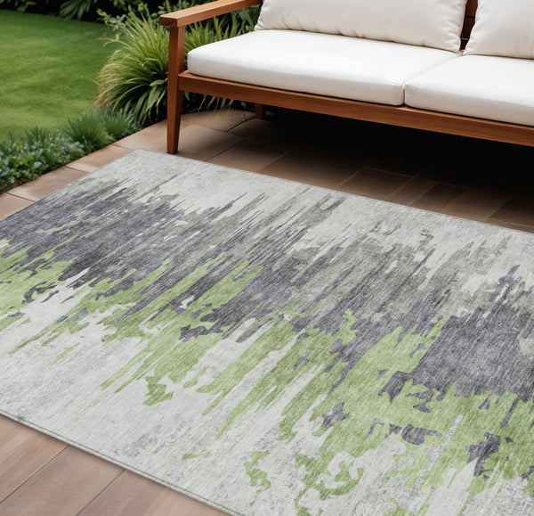 Homeroots 3' Blue Gray And Silver Abstract Washable Area Rug For Indoor And Outdoor Spaces - Durable Design 10' X 14' Polyester 582391