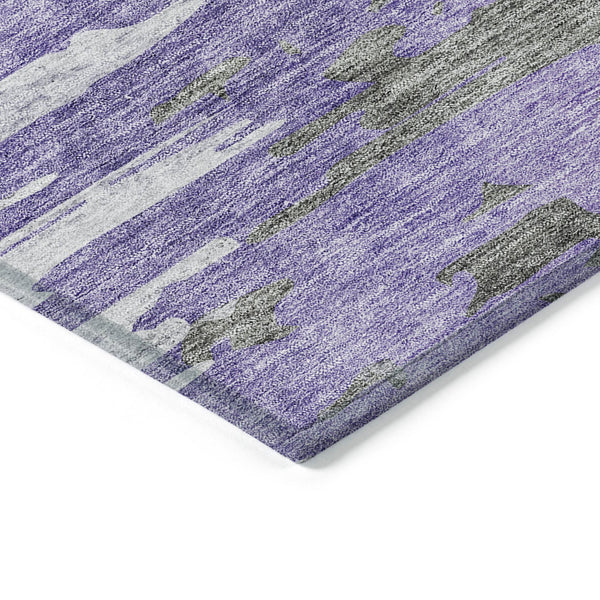 Homeroots 3' Blue Gray And Silver Abstract Washable Area Rug For Indoor And Outdoor Spaces - Durable Design 8' X 10' Polyester 582401