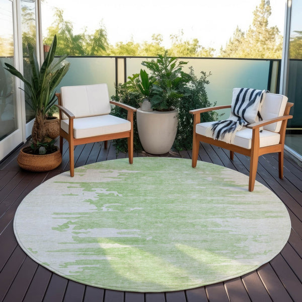 Homeroots 3' Stylish Green And Mint Abstract Washable Area Rug For Indoor And Outdoor Spaces, Durable Design 8' Round Polyester 582418