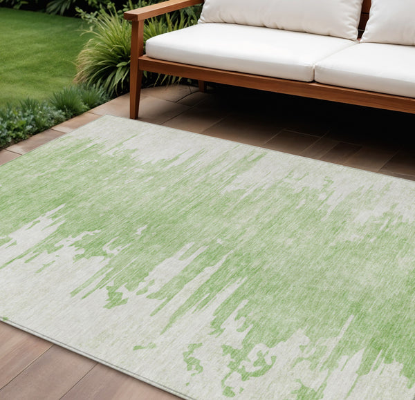 Homeroots 3' Stylish Green And Mint Abstract Washable Area Rug For Indoor And Outdoor Spaces, Durable Design 9' X 12' Polyester 582420