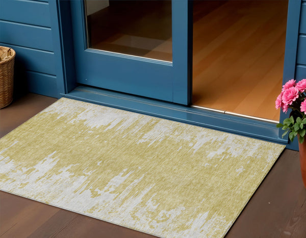 Homeroots 3' Stylish Green And Mint Abstract Washable Area Rug For Indoor And Outdoor Spaces, Durable Design 3' X 5' Polyester 582422