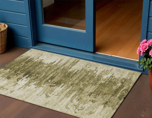 Homeroots 3' Stylish Green And Mint Abstract Washable Area Rug For Indoor And Outdoor Spaces, Durable Design 3' X 5' Polyester 582428