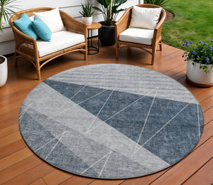Homeroots 3' Mint Green And Ivory Geometric Washable Area Rug For Indoor And Outdoor Spaces, Stain Resistant 8' Round Polyester 582466