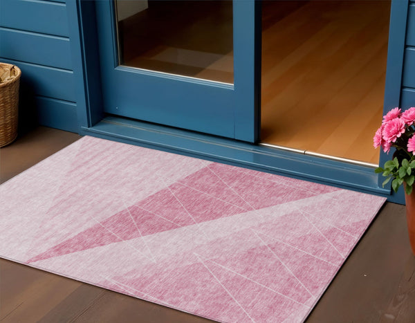 Homeroots 3' Mint Green And Ivory Geometric Washable Area Rug For Indoor And Outdoor Spaces, Stain Resistant 3' X 5' Polyester 582482