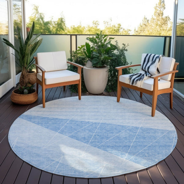 Homeroots 3' Mint Green And Ivory Geometric Washable Area Rug For Indoor And Outdoor Spaces, Stain Resistant 8' Round Polyester 582490