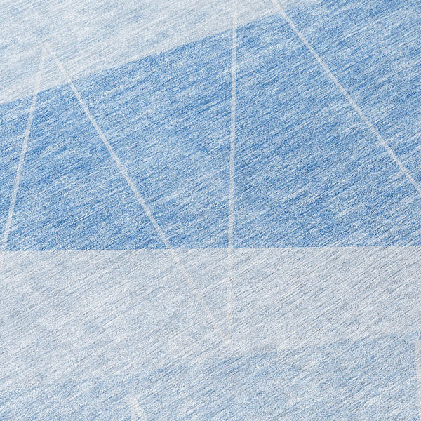 Homeroots 3' Mint Green And Ivory Geometric Washable Area Rug For Indoor And Outdoor Spaces, Stain Resistant 8' Round Polyester 582490