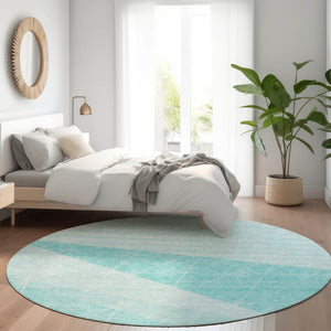 Homeroots 3' Mint Green And Ivory Geometric Washable Area Rug For Indoor And Outdoor Spaces, Stain Resistant 8' Round Polyester 582496