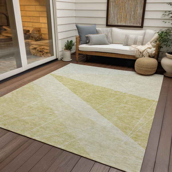 Homeroots 3' Mint Green And Ivory Geometric Washable Area Rug For Indoor And Outdoor Spaces, Stain Resistant 3' X 5' Polyester 582500