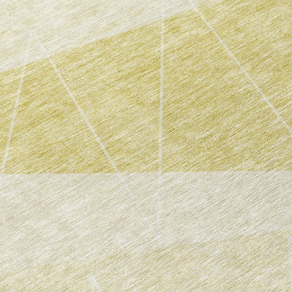 Homeroots 3' Mint Green And Ivory Geometric Washable Area Rug For Indoor And Outdoor Spaces, Stain Resistant 8' Round Polyester 582502