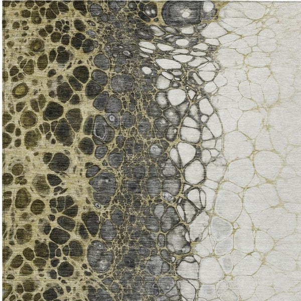 Homeroots 3' Stylish Green And Mint Abstract Washable Area Rug For Indoor And Outdoor Spaces, Durable Design 3' X 5' Polyester 582512