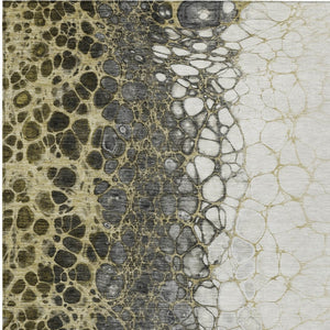 Homeroots 3' Stylish Green And Mint Abstract Washable Area Rug For Indoor And Outdoor Spaces, Durable Design 5' X 8' Polyester 582513