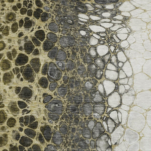 Homeroots 3' Stylish Green And Mint Abstract Washable Area Rug For Indoor And Outdoor Spaces, Durable Design 8' X 10' Polyester 582515