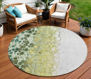 Homeroots 3' Stylish Green And Mint Abstract Washable Area Rug For Indoor And Outdoor Spaces, Durable Design 8' Round Polyester 582532