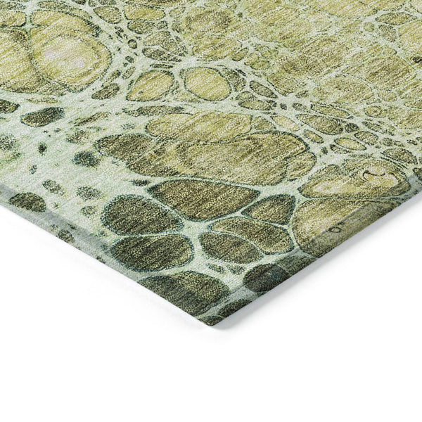 Homeroots 3' Stylish Green And Mint Abstract Washable Area Rug For Indoor And Outdoor Spaces, Durable Design 9' X 12' Polyester 582534
