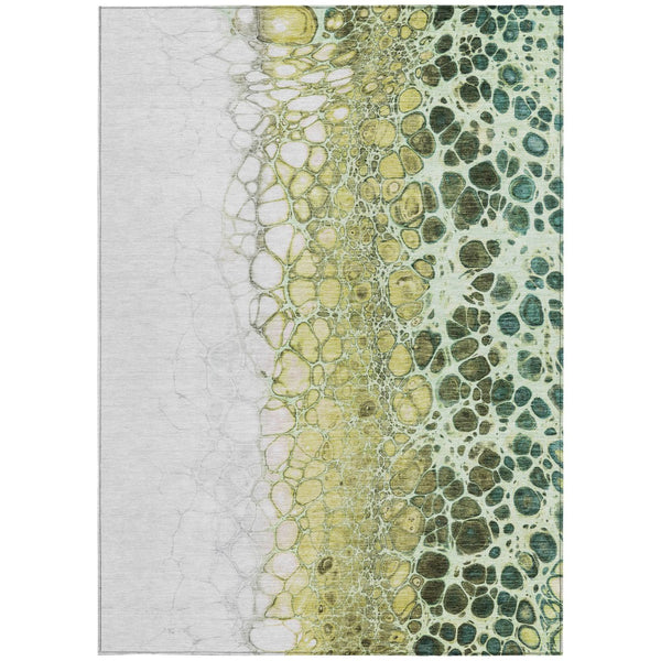 Homeroots 3' Stylish Green And Mint Abstract Washable Area Rug For Indoor And Outdoor Spaces, Durable Design 10' X 14' Polyester 582535