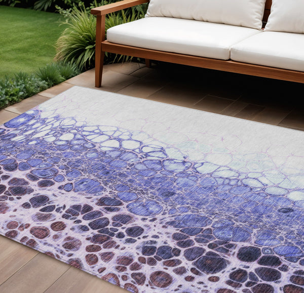 Homeroots 3' Stylish Green And Mint Abstract Washable Area Rug For Indoor And Outdoor Spaces, Durable Design 9' X 12' Polyester 582540