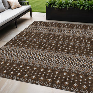 Homeroots 3' Brown Green And Olive Green Tribal Washable Area Rug For Indoor And Outdoor Spaces, Durable Design 5' X 8' Polyester 582555
