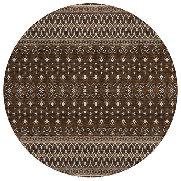 HomeRoots 5' Stylish Chocolate Taupe and Copper Tribal Area Rug – Durable, Washable, Perfect for Indoor & Outdoor Spaces 8' Round 582556