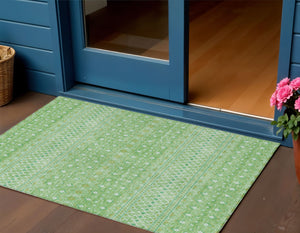 Homeroots 3' Stylish Green And Mint Tribal Washable Area Rug For Indoor And Outdoor Spaces, Durable Design 3' X 5' Polyester 582596